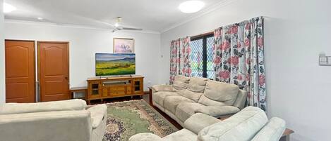 TV, DVD player