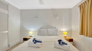 2 bedrooms, bed sheets