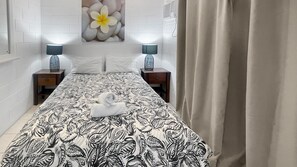 3 habitaciones, tabla de planchar con plancha, wifi y ropa de cama