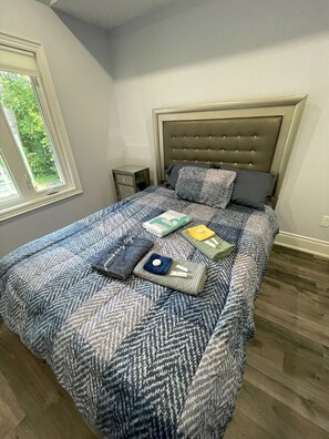 3 chambres, bureau, Wi-Fi, draps fournis