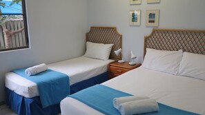 2 bedrooms, iron/ironing board, bed sheets