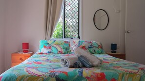 3 bedrooms, bed sheets