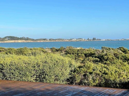 C4 Miles - Wood Fire - Sea Views - RC/AC