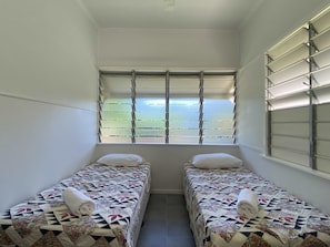 3 bedrooms, bed sheets
