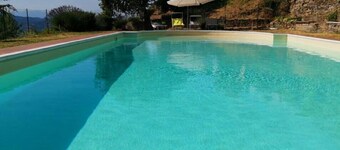 Small house in an old hamlet with two double rooms, panoramic swimming pool in shared use. Quiet and