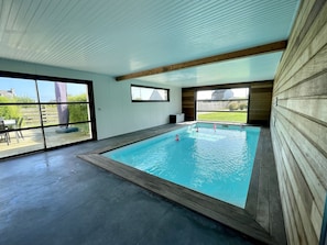 Innenpool, beheizter Pool