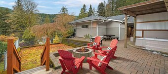 Relaxing Lakeside Bungalow,Steps to Lake Samish Park to enjoy lake activities