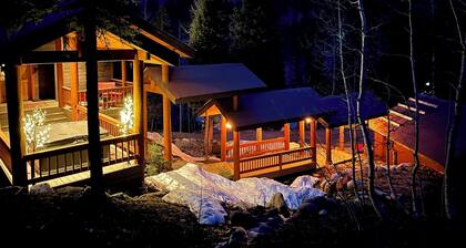 Mountain Getaway- Hot Tub, Hiking, 5mins to Ski Resort