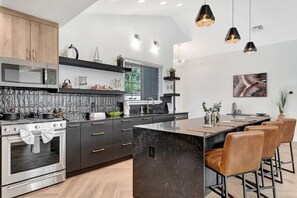 Fridge, microwave, oven, stovetop - Newly Remodeled Outdoor Living Space! Heated Pool! (Phoenix)