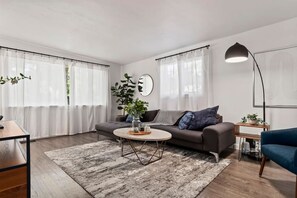 Smart-TV, Tischtennisplatte