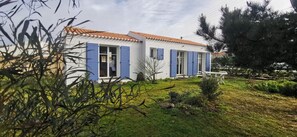 Exterior - Ile d'Yeu house 2 to 4 persons with garden  (L'Île d'Yeu)