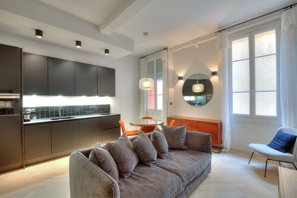 Living area - Charming Flat Saleya OLD Town (Nice)