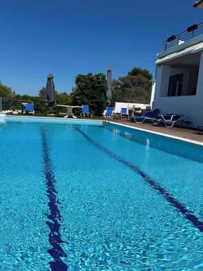 Outdoor pool - A very nice villa with special sea view ! (Theologos)