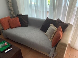 Living area - A very nice villa with special sea view ! (Theologos)