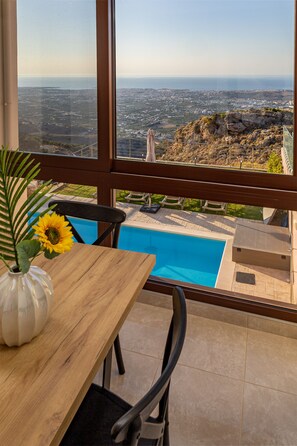 Dining - Villa Lia with private ecologic pool and amazing view! (Kontopoula)