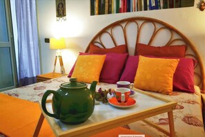 3 bedrooms, in-room safe, desk, free WiFi