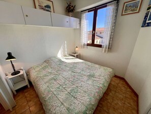 1 室のベッドルーム