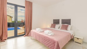 Unclassified image, 5 of 44, button - Villa Eivissa (Istria - Plovanija) (Plovanija)