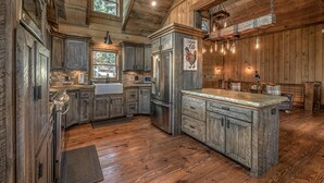 Cabin, 3 Bedrooms | Private kitchen - El Oso Cabin by Escape to Blue Ridge (Morganton)