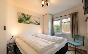 3 室のベッドルーム、アイロン / アイロン台、インターネット、ベッドシーツ