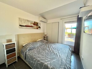 3 chambres, accès au Wi-Fi (inclus), literie fournie