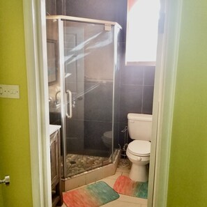 Shower, hair dryer, towels, soap - La Bwizan Inn -Apartment #2- (Laborie)