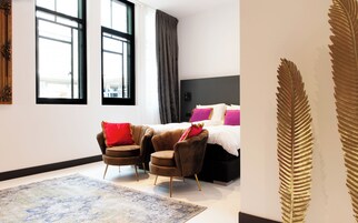 Sábanas de algodón egipcio, ropa de cama de alta calidad y minibar 