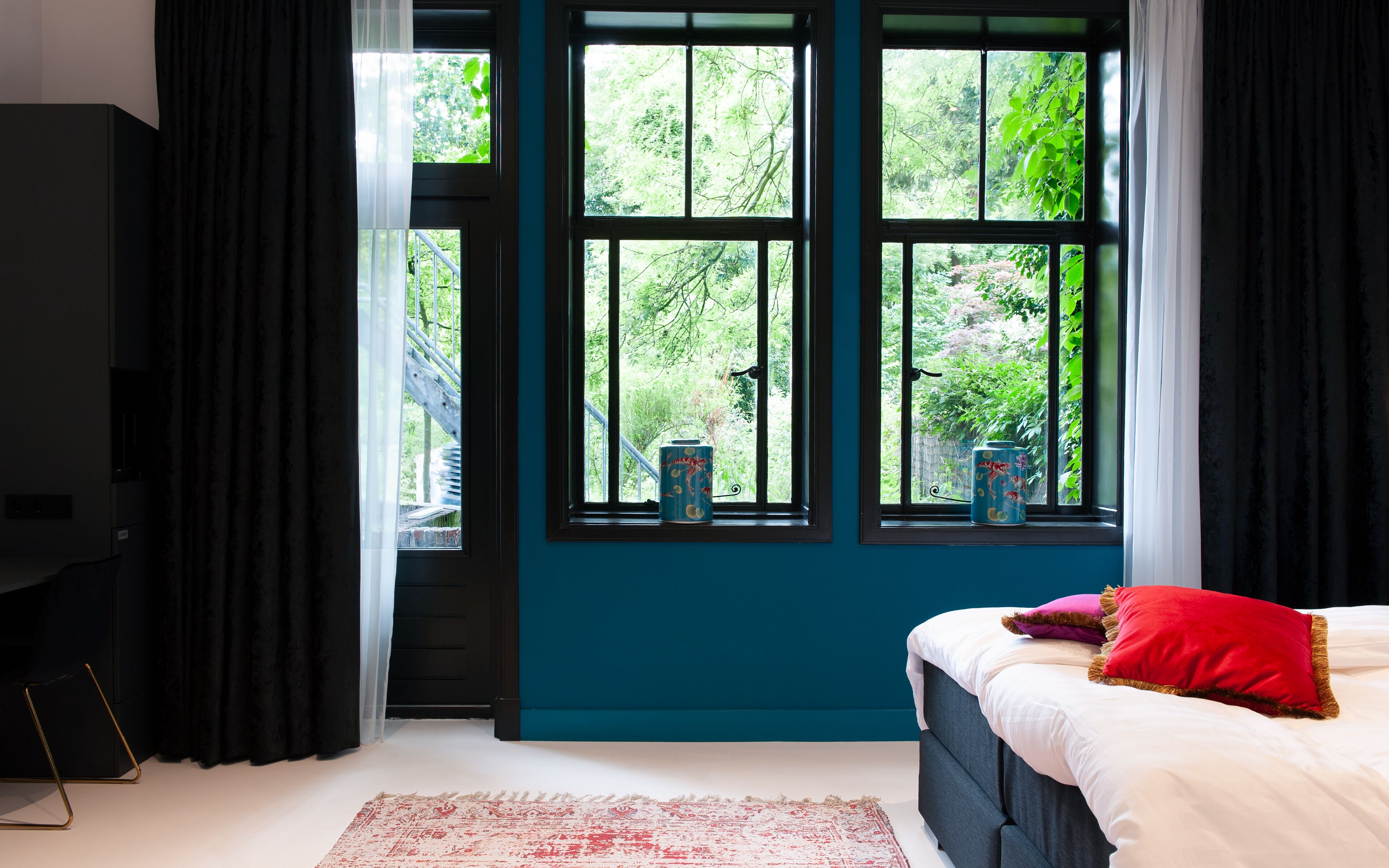 Suite | Sábanas de algodón egipcio, ropa de cama de alta calidad y minibar 