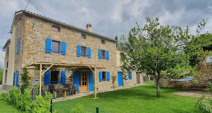 Relax in the countryside near the sea