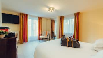 Egyptian cotton sheets, premium bedding, down duvets, pillow-top beds