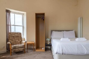 Apartemen Basic, 2 Tempat Tidur Double | 2 kamar tidur dan seprai linen