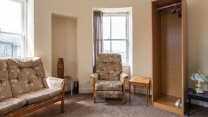 Unclassified image, 3 of 18, button - Cosy 2 Bedroom in Edinburgh Old Town (Edinburgh)