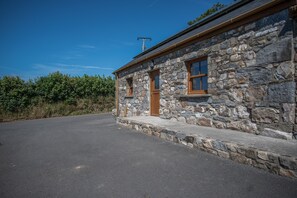 Front of property - Anchor Well - 2 Bedroom - Ludchurch (Narberth)