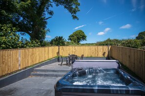 Exterior - Anchor Well - 2 Bedroom - Ludchurch (Narberth)