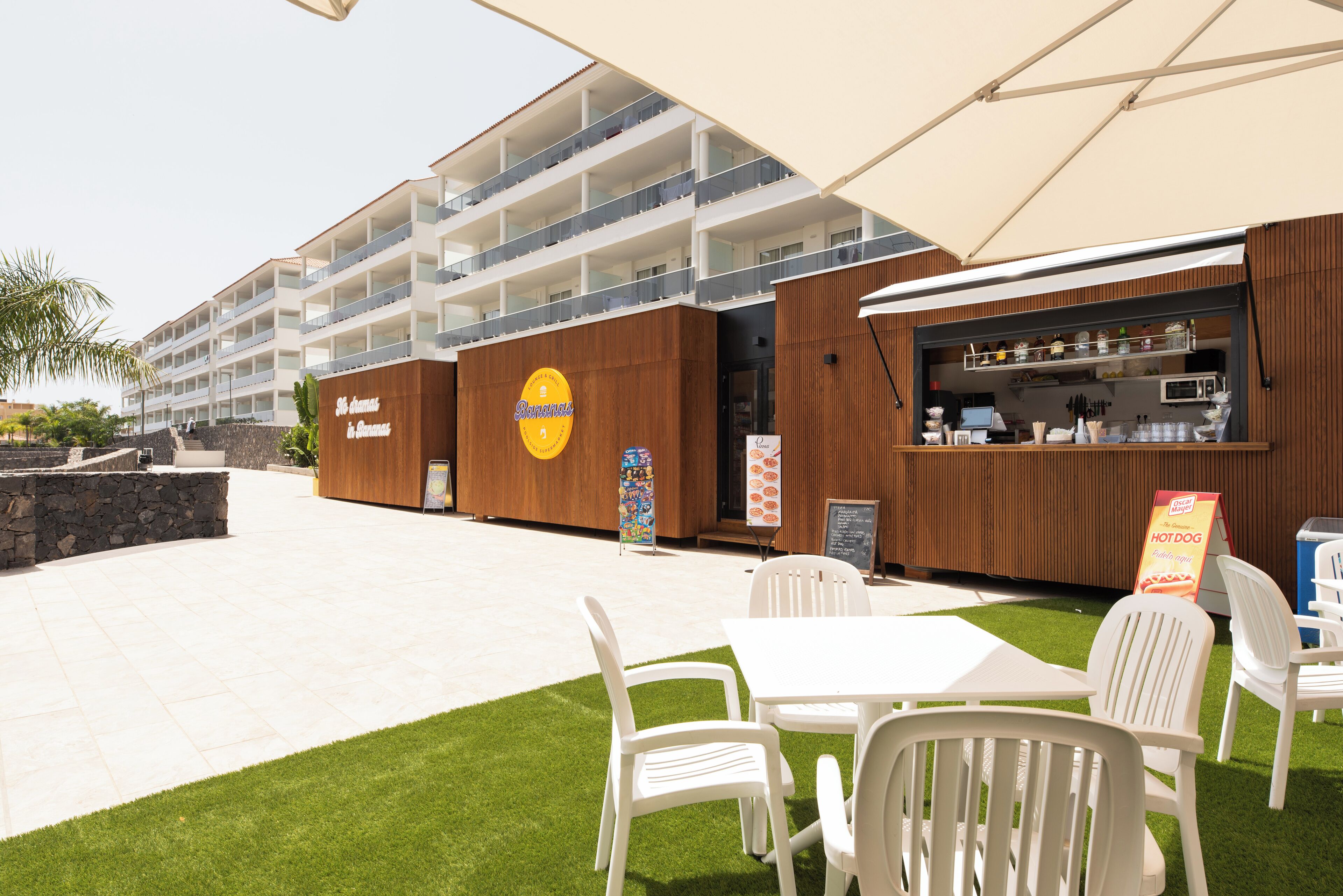 Snack bar