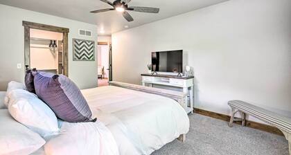 1 Mi to Downtown Loveland: Cozy Getaway!