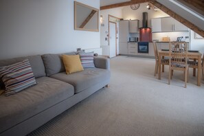 Apartment (1 Bedroom) | Living area | 32-inch Smart TV with cable channels, TV - The Nest - 1 Bedroom Apartment - Tenby (Tenby)