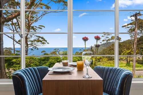 Romantic Ocean View Studio @ Stanwell Tops