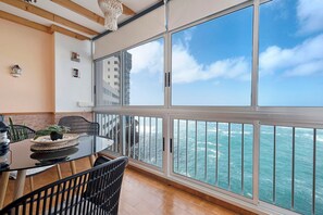 Dining - Vacation Home 'Marazul' with Sea View, Balcony & Wi-Fi (Tacoronte)