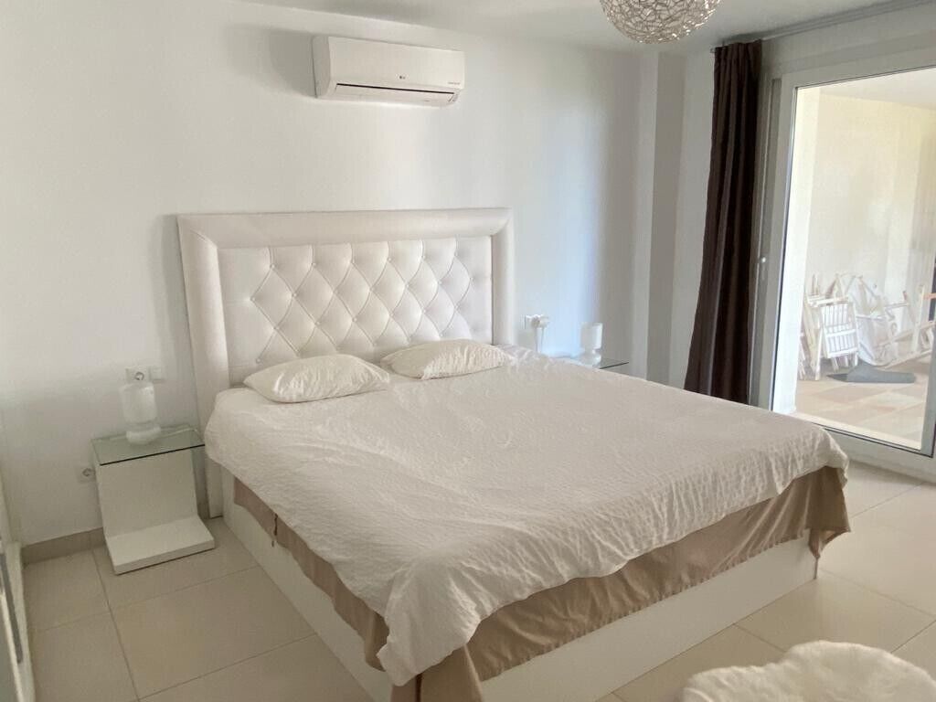 7 dormitorios, tabla de planchar con plancha, wifi gratis y ropa de cama