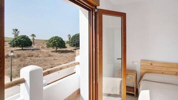 4 habitaciones, tabla de planchar con plancha y wifi gratis