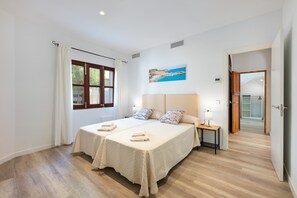 4 bedrooms, free WiFi, bed sheets - Apartment 'Albercutx Pollentia 1' with Terrace, Air Conditioning and Wi-Fi (Puerto de Pollensa)
