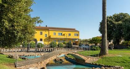 Maison de vacances "Domus Luna" avec vue sur le lac, terrasse et climatisation.