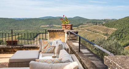 "Villa Erbolino" with Private Garden, Outdoor Stone Tub, and Wi-Fi