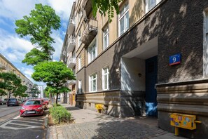 Exterior - Stalowa 9 | Beige Apartment | 6 People | Warsaw (Warszawa)