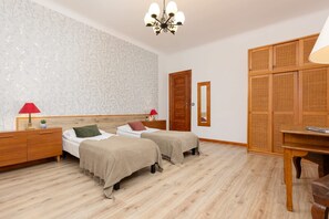 1 bedroom, iron/ironing board, WiFi, bed sheets