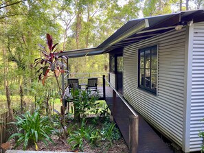 Terrace/patio - Turmeric Cottage - Palmwoods Eco Escape (Palmwoods)