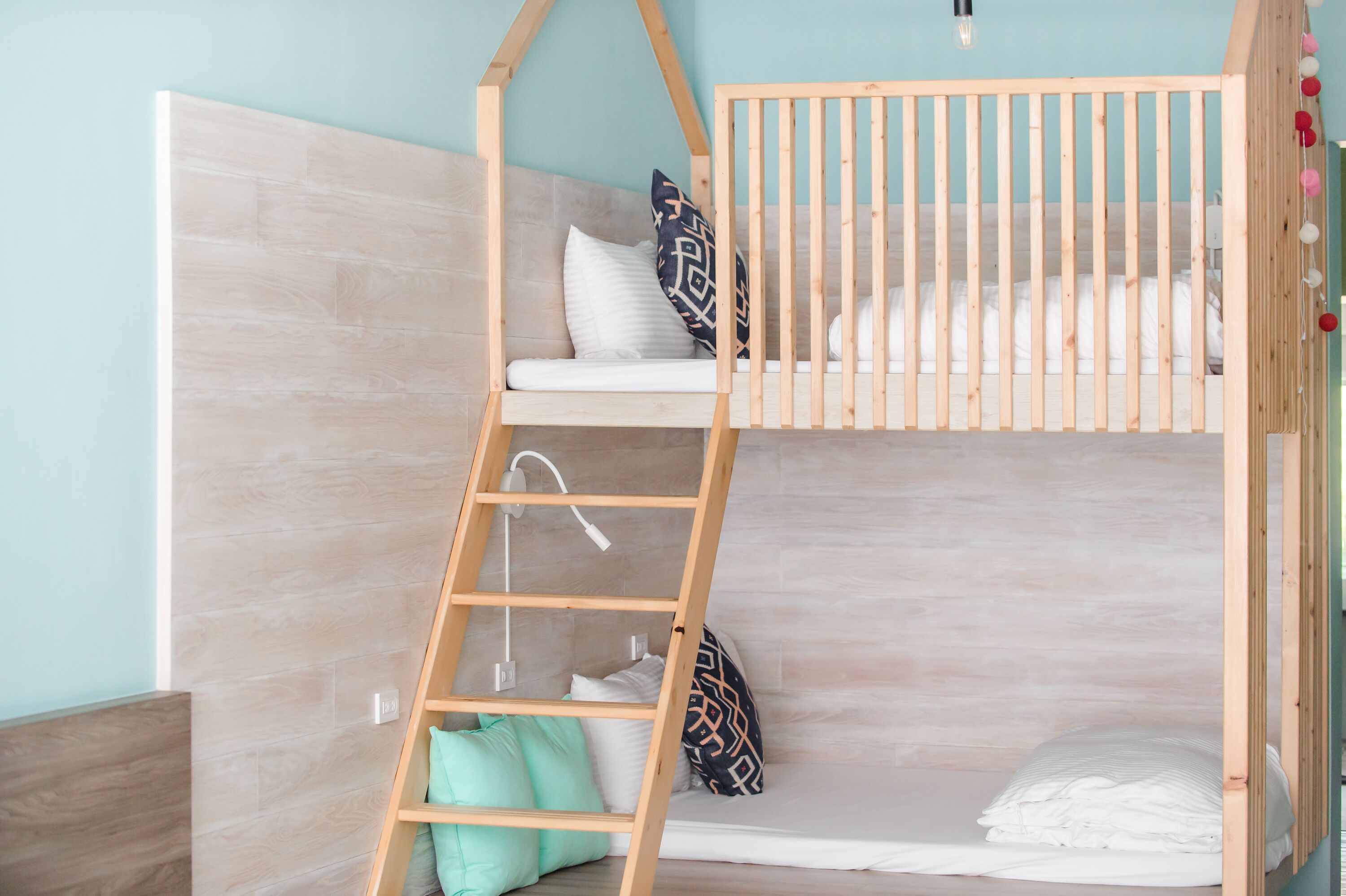 luxury apartment | WiFi (free), bed sheets