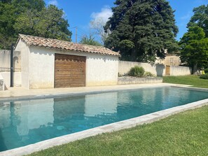 Piscine extérieure, piscine chauffée