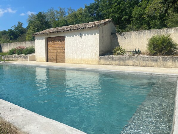 Piscine extérieure, piscine chauffée